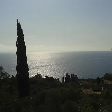 Emily Tatil Evi *
